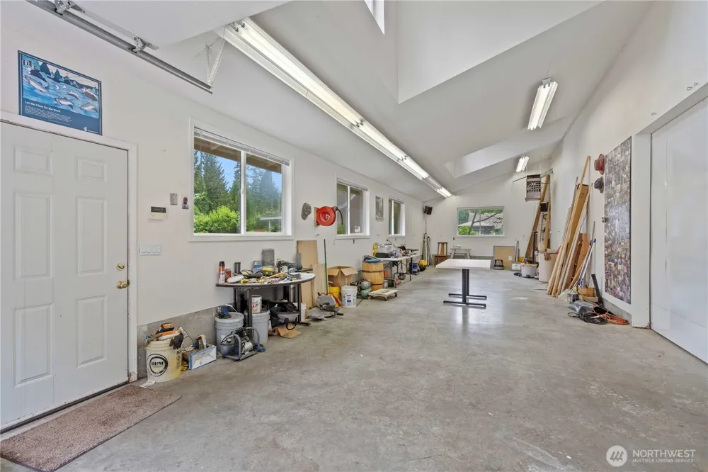 2110 43rd Street SE Puyallup, WA 98372