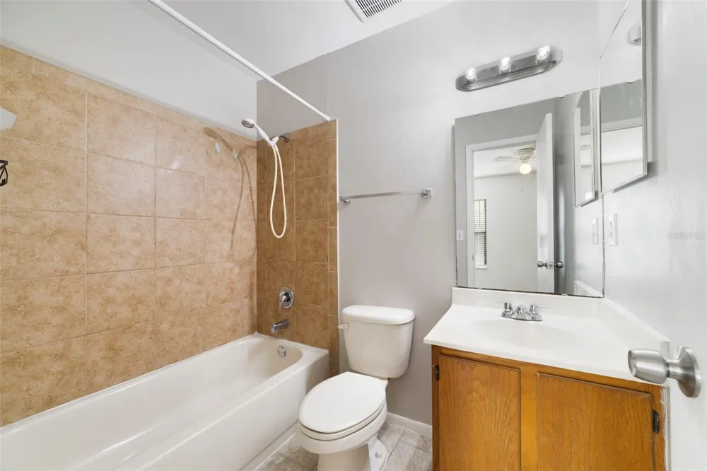 605 CASA PARK COURT #H Winter Springs, FL 32708
