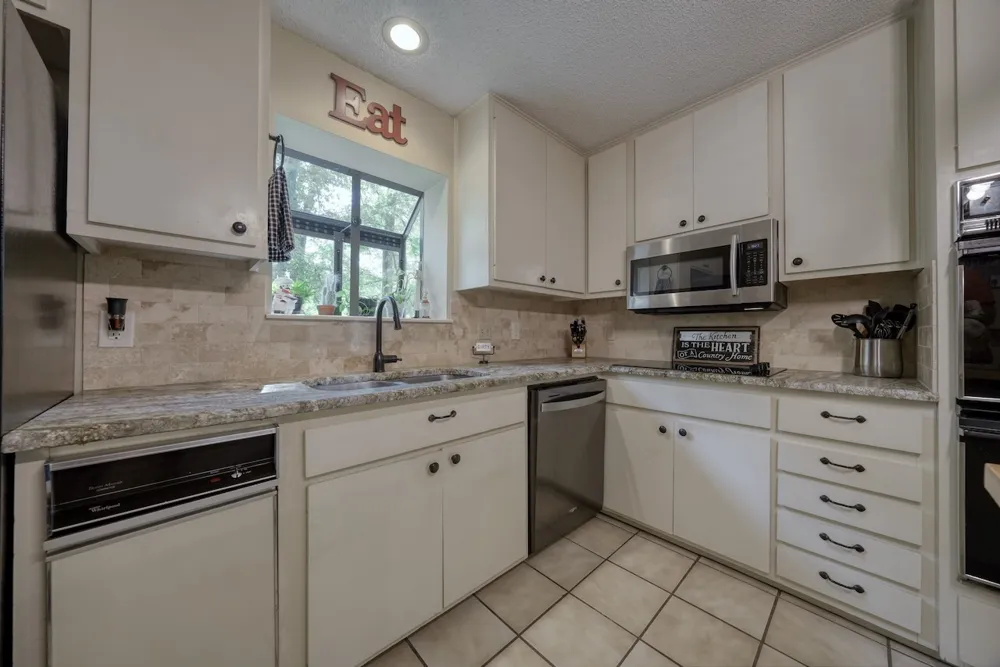 1649 Morningside Trail Hideaway, TX 75771