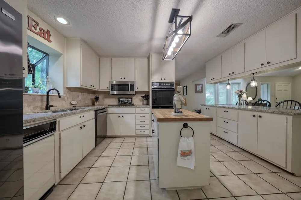 1649 Morningside Trail Hideaway, TX 75771