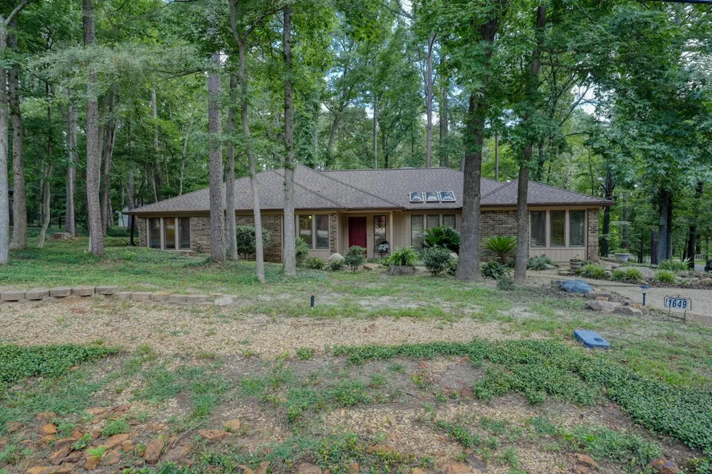 1649 Morningside Trail Hideaway, TX 75771