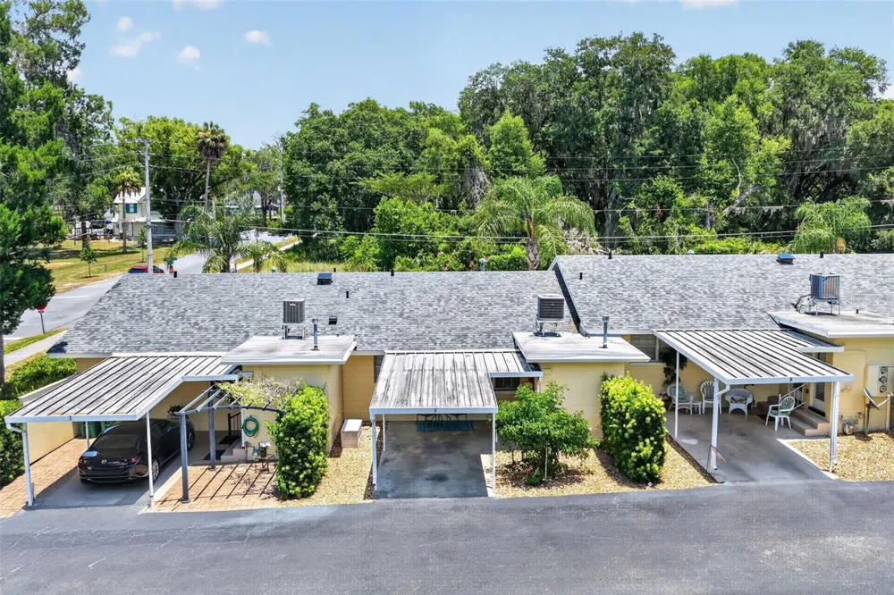 445 S GRANDVIEW STREET #8 Mount Dora, FL 32757