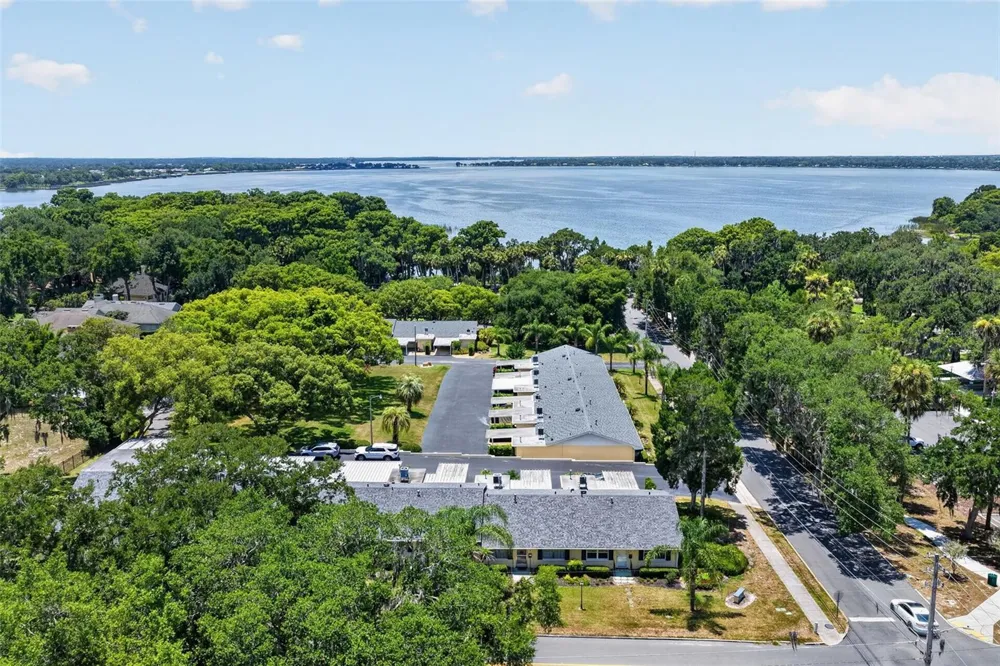 445 S GRANDVIEW STREET #8 Mount Dora, FL 32757