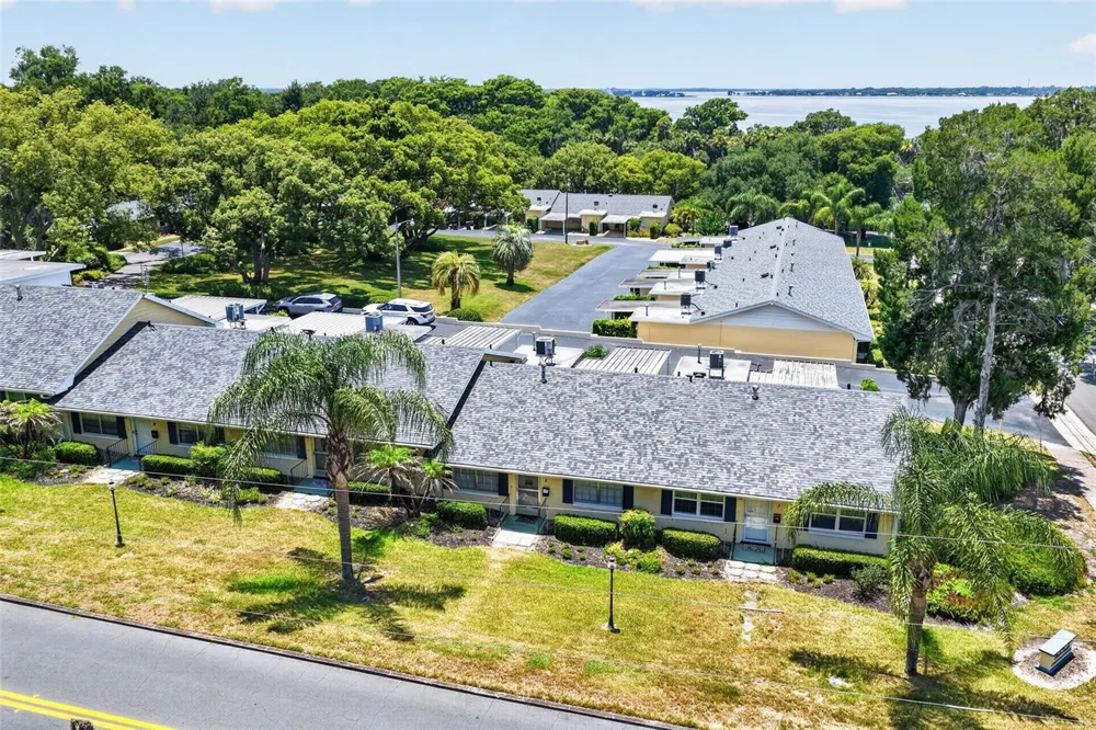 445 S GRANDVIEW STREET #8 Mount Dora, FL 32757
