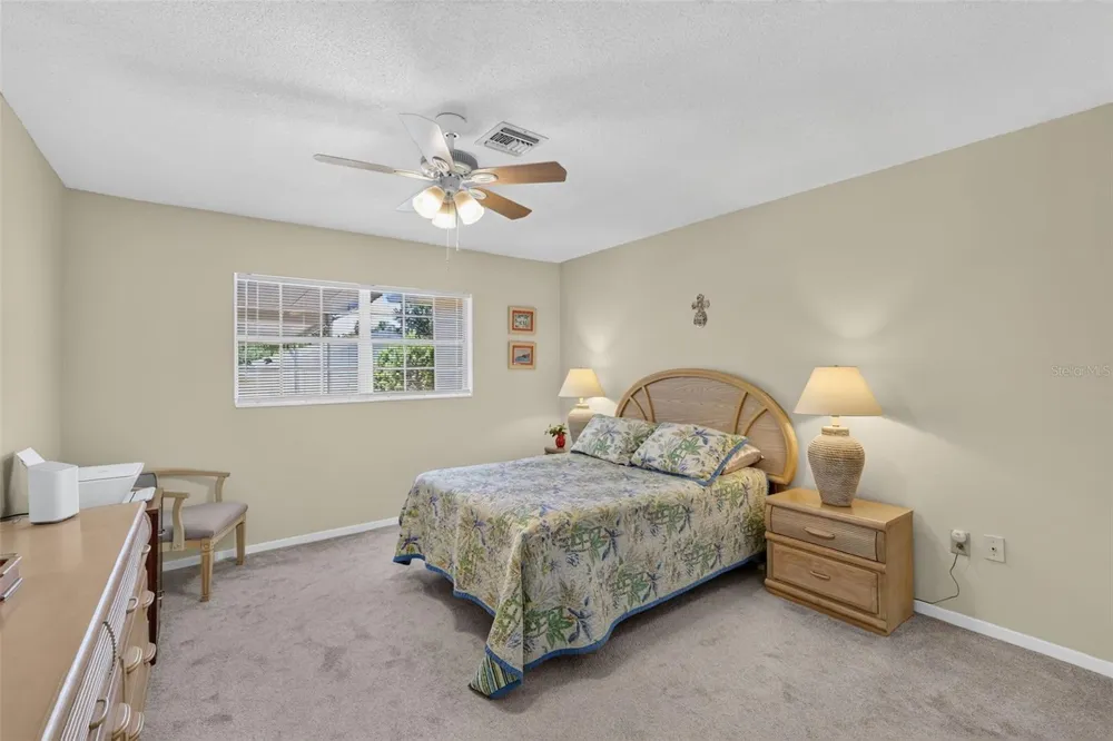 445 S GRANDVIEW STREET #8 Mount Dora, FL 32757