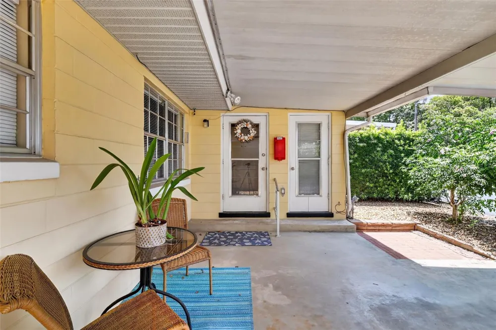 445 S GRANDVIEW STREET #8 Mount Dora, FL 32757