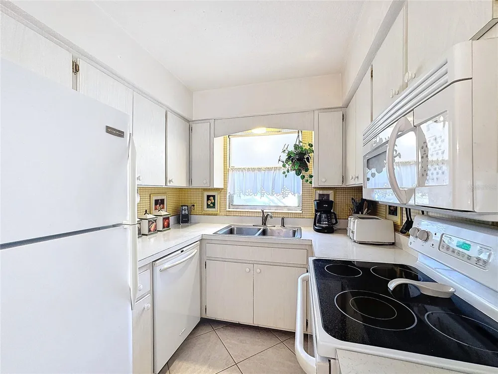 210 PARK BOULEVARD #129 Venice, FL 34285