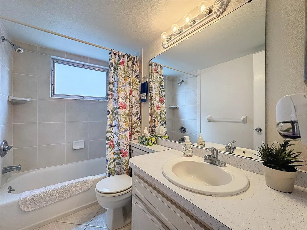 210 PARK BOULEVARD #129 Venice, FL 34285