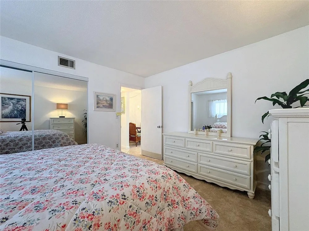 210 PARK BOULEVARD #129 Venice, FL 34285