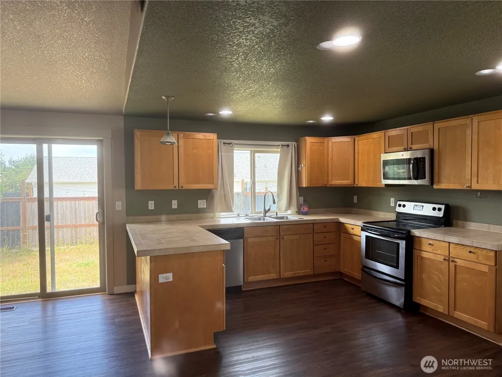 32305 I Street Ocean Park, WA 98640