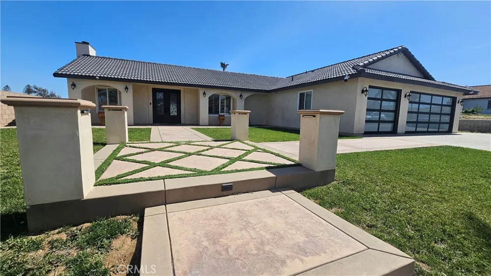14230 Avenida Munoz Riverside, CA 92508