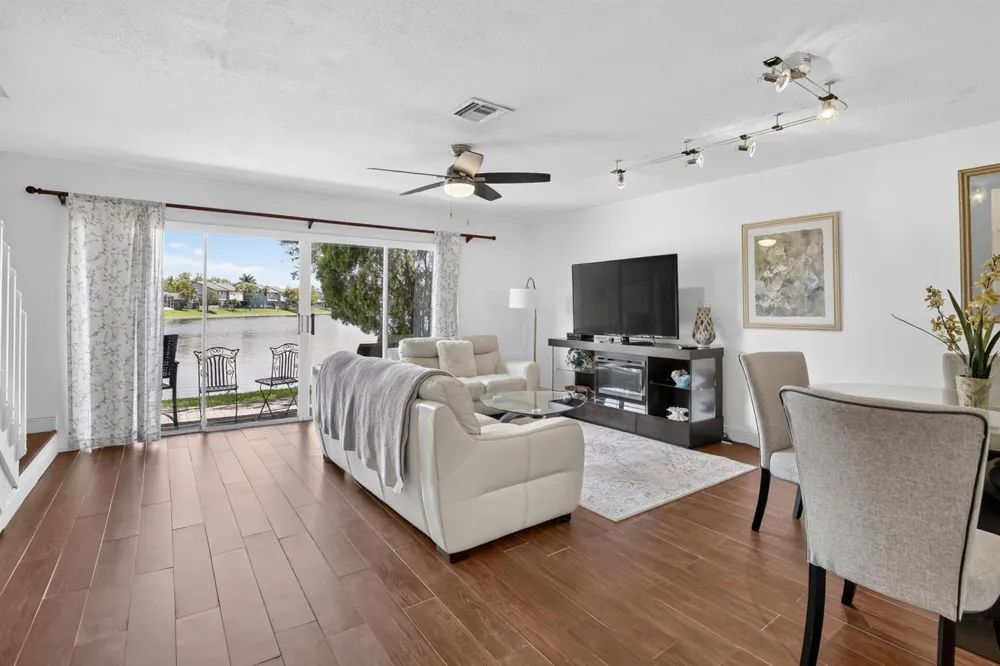 12175 NW 36th Place Sunrise, FL 33323