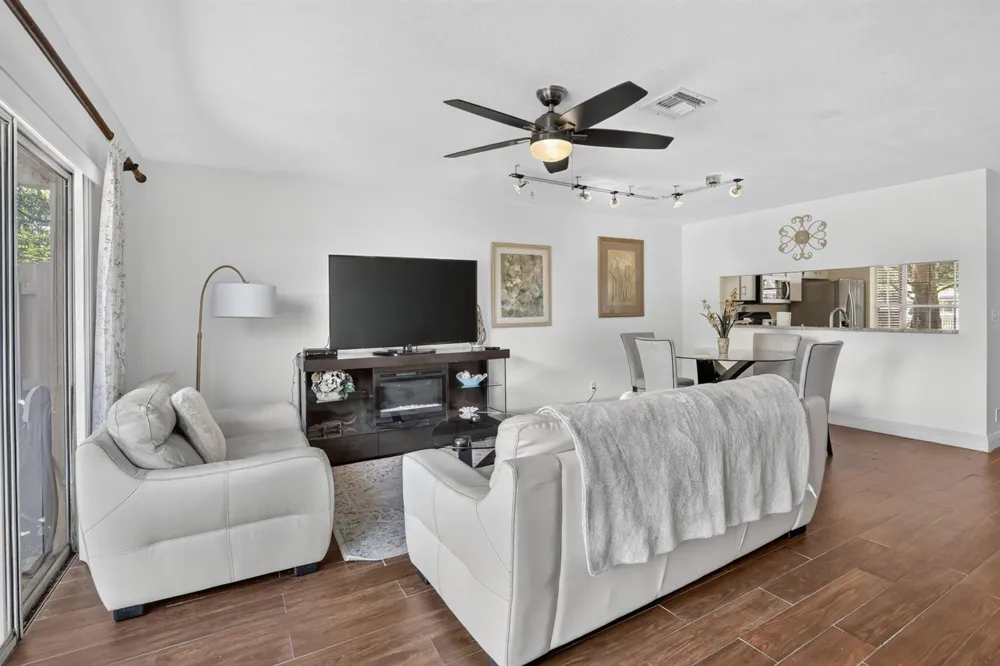 12175 NW 36th Place Sunrise, FL 33323