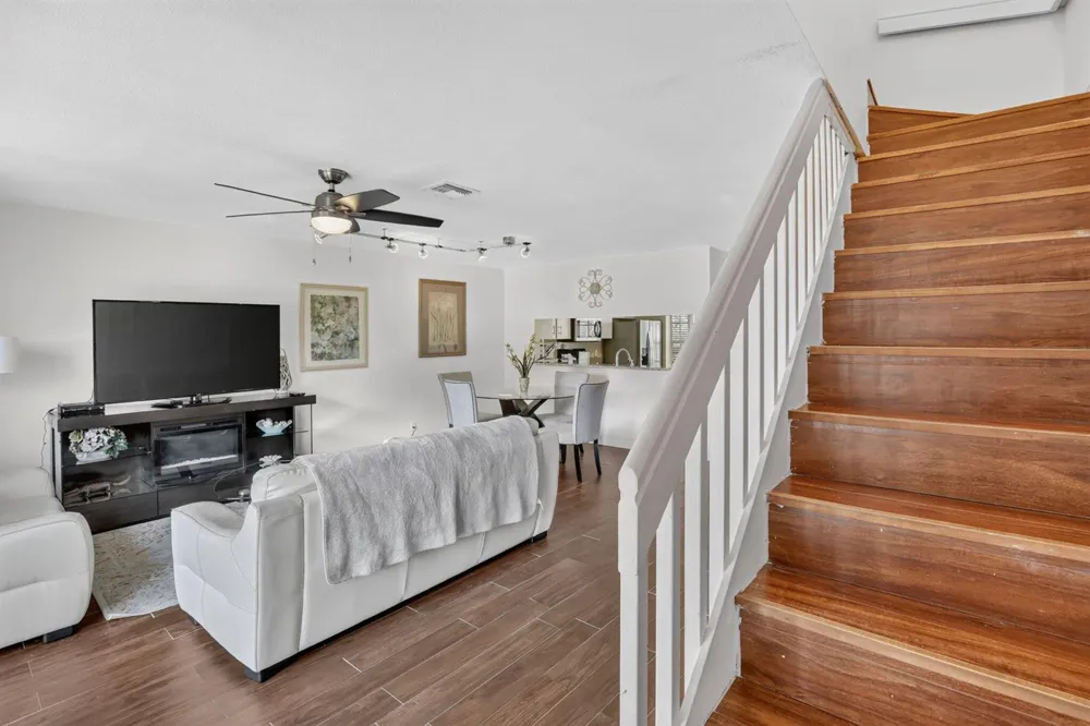 12175 NW 36th Place Sunrise, FL 33323