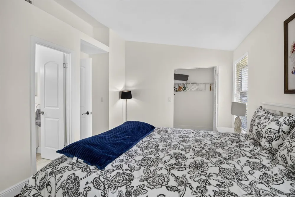 12175 NW 36th Place Sunrise, FL 33323