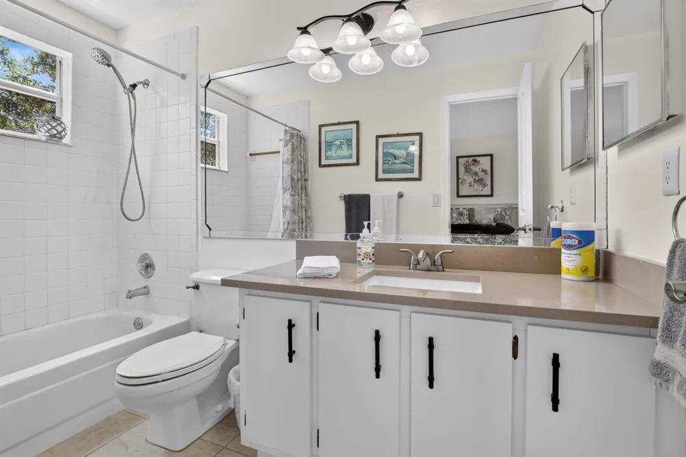 12175 NW 36th Place Sunrise, FL 33323