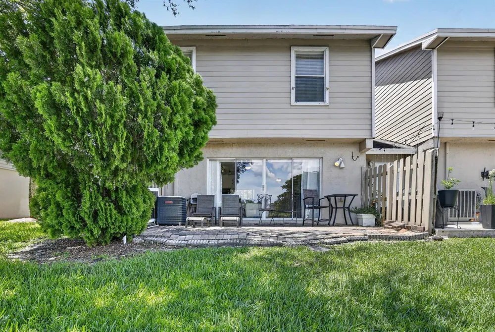 12175 NW 36th Place Sunrise, FL 33323