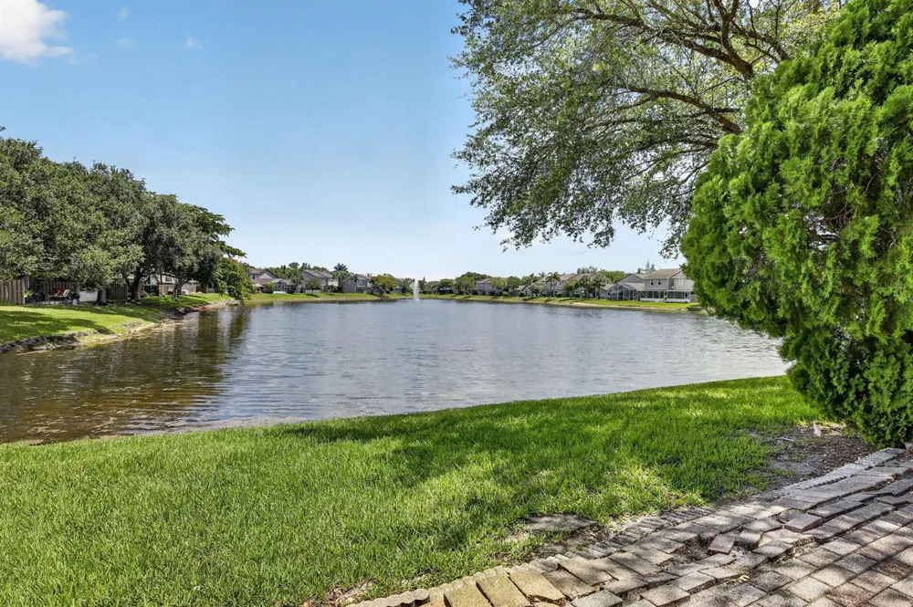 12175 NW 36th Place Sunrise, FL 33323