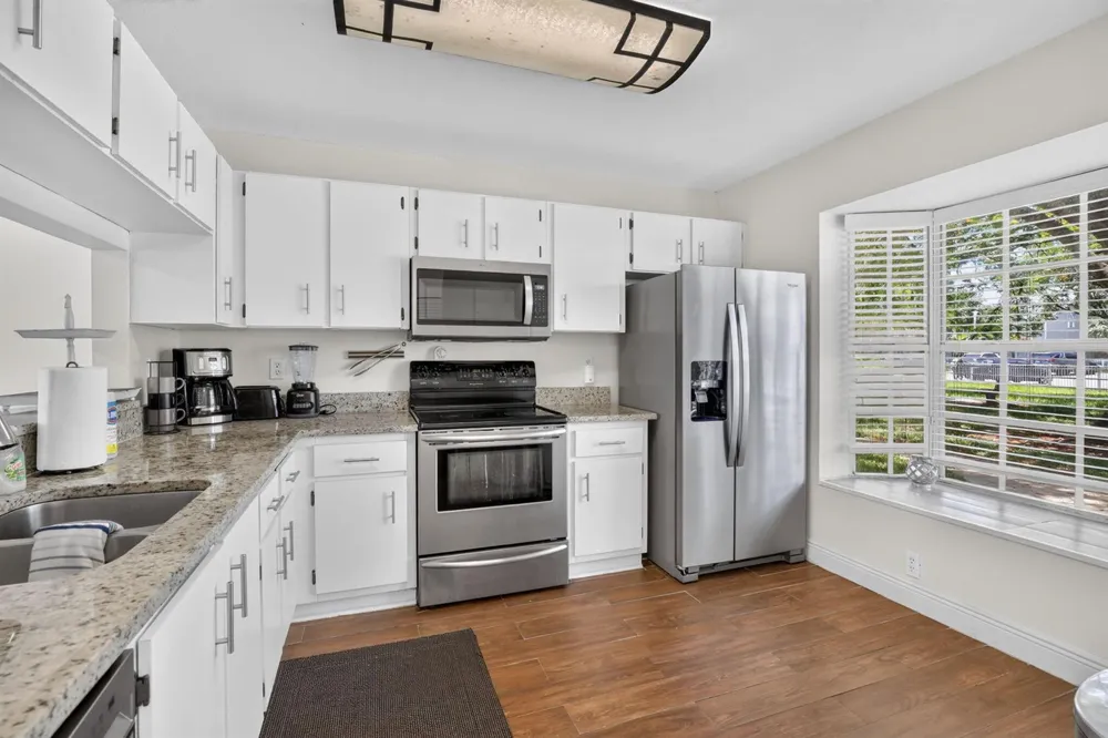 12175 NW 36th Place Sunrise, FL 33323
