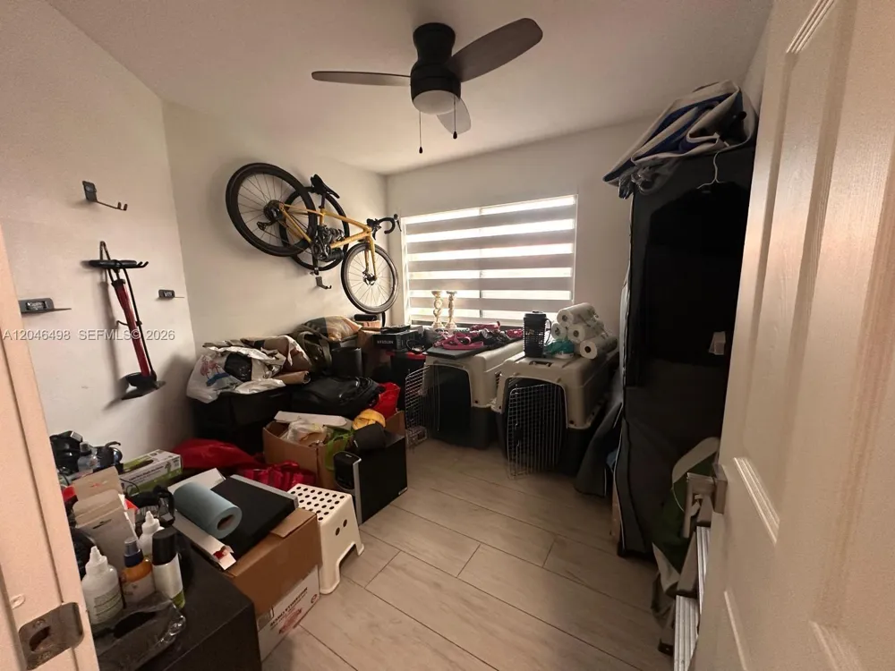 6633 NW 178th Ter Hialeah, FL 33015
