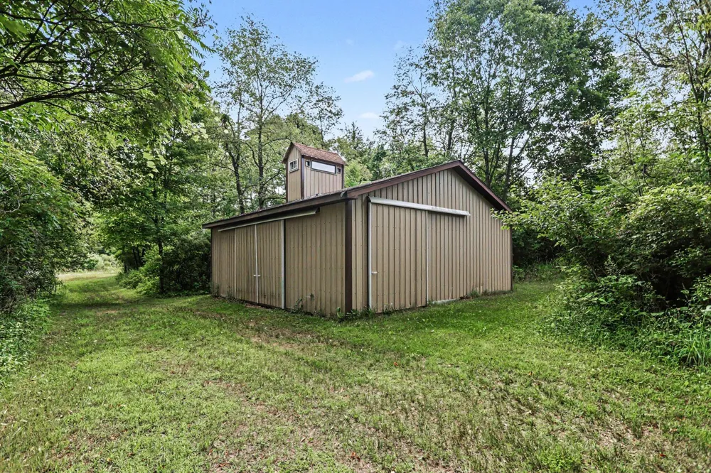 9411 Evart Road Nashville, MI 49073