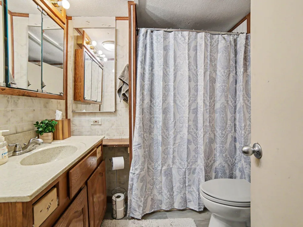 5648 W Johnson Road Pere Marquette Charter Township, MI 49431