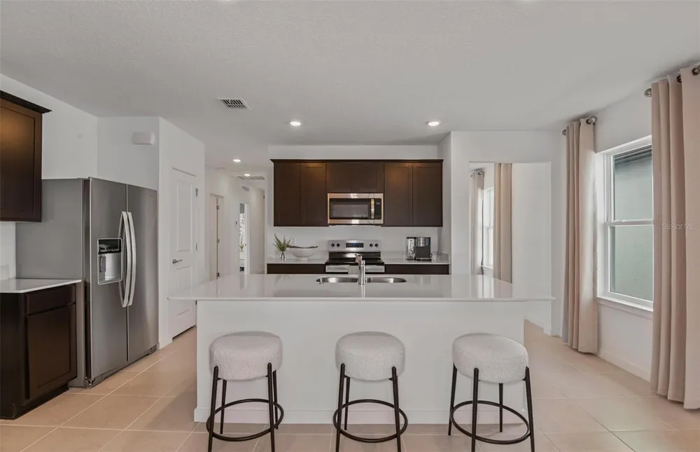 5518 FREESIA DRIVE Lakeland, FL 33811