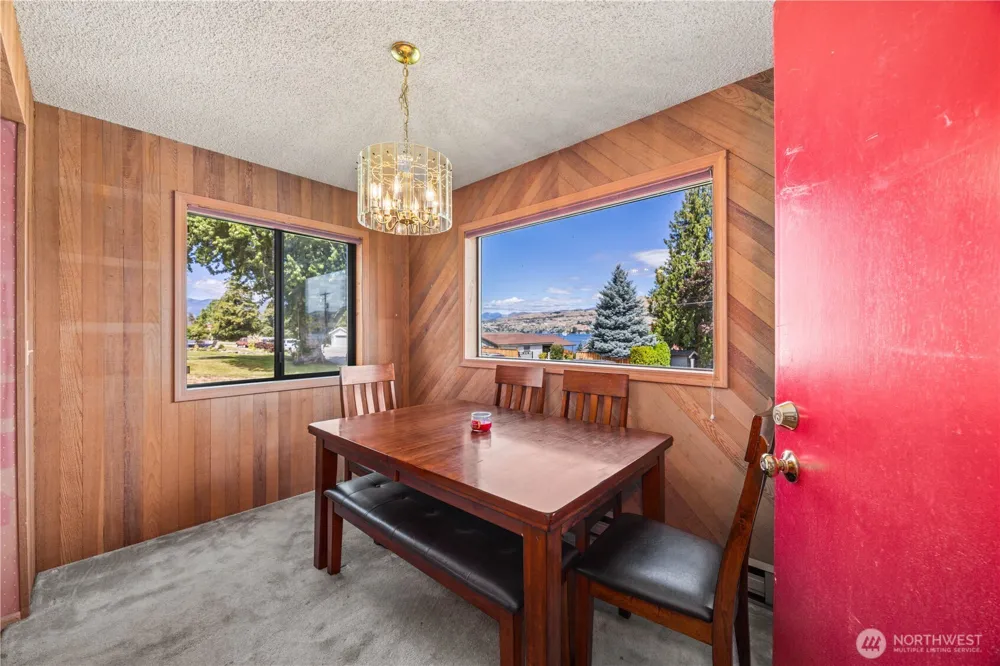 2111 W Terrace Avenue Chelan, WA 98816