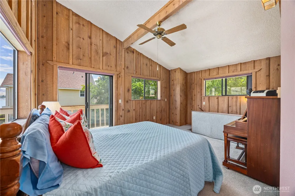 2111 W Terrace Avenue Chelan, WA 98816