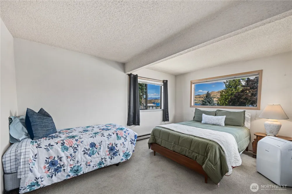 2111 W Terrace Avenue Chelan, WA 98816