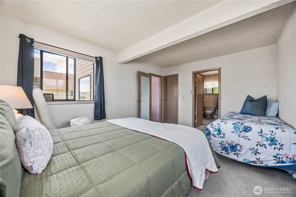 2111 W Terrace Avenue Chelan, WA 98816