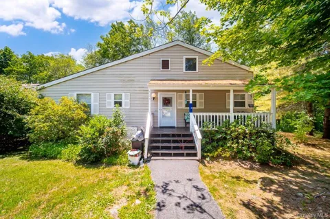 6 Racine Court