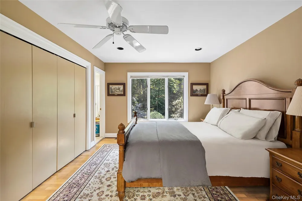 17 Danton Lane Locust Valley, NY 11560