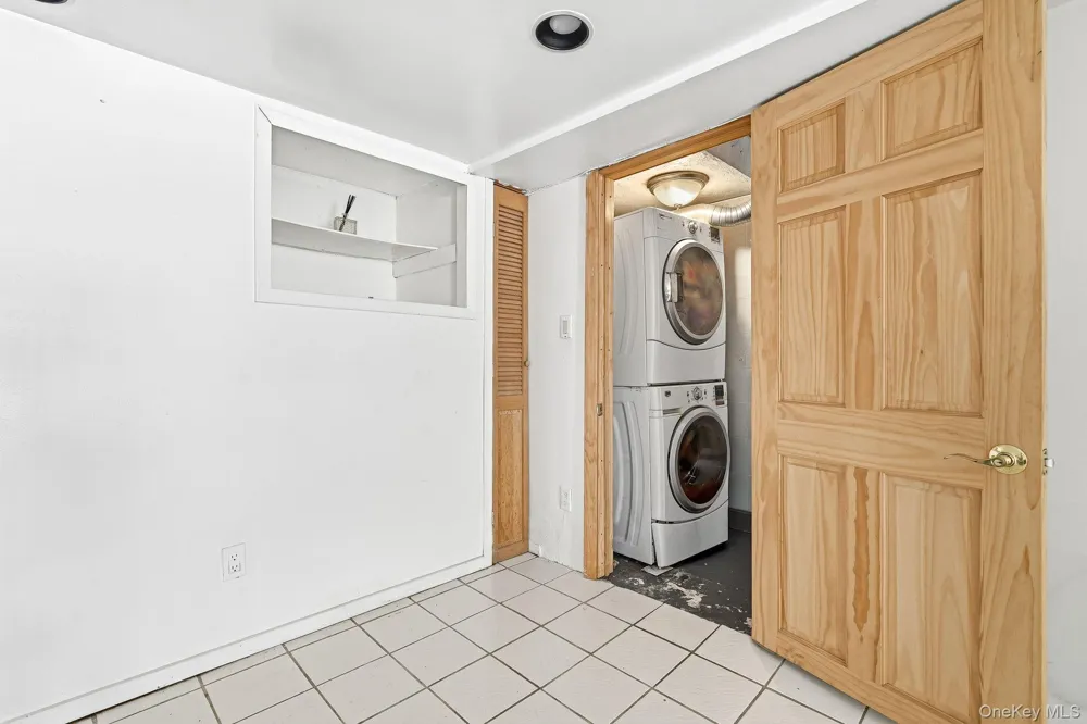 1822 Delancey Place Bronx, NY 10462
