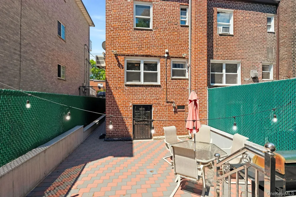 1822 Delancey Place Bronx, NY 10462