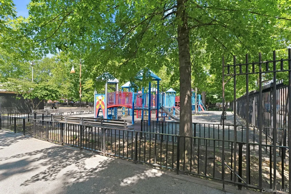 1822 Delancey Place Bronx, NY 10462