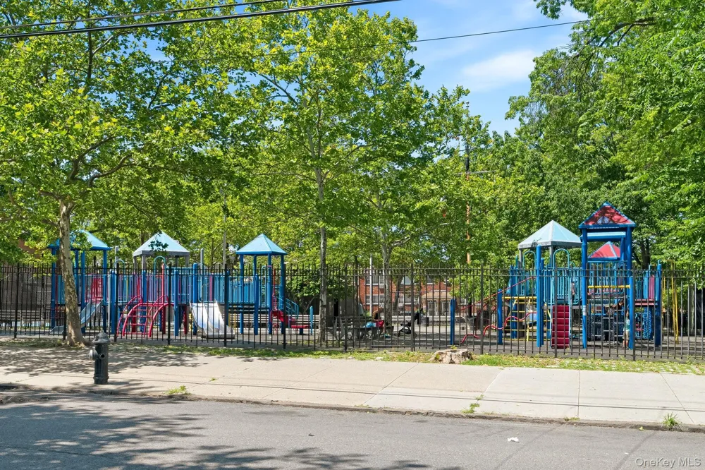 1822 Delancey Place Bronx, NY 10462