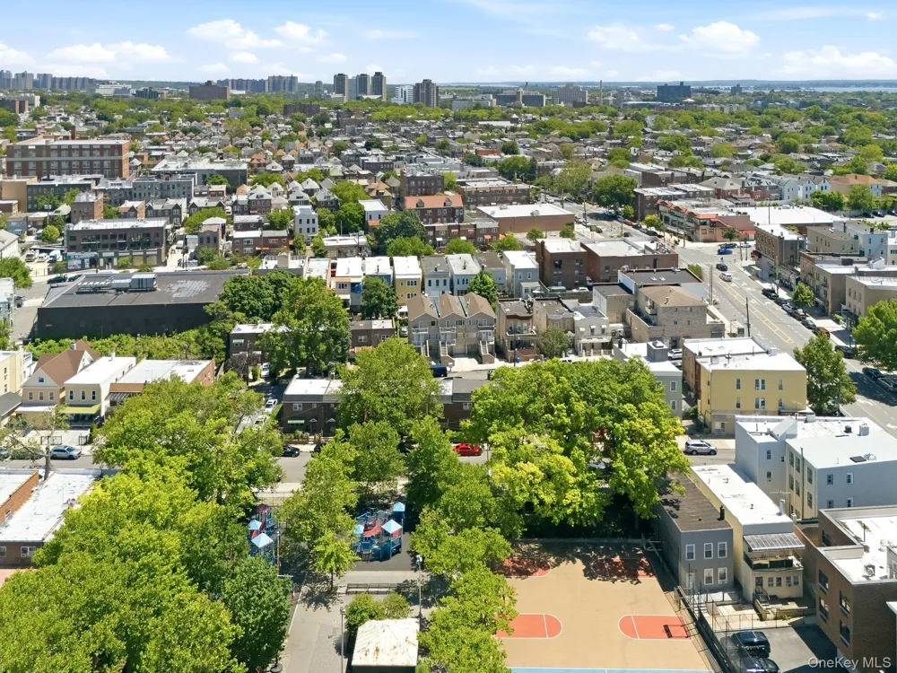 1822 Delancey Place Bronx, NY 10462