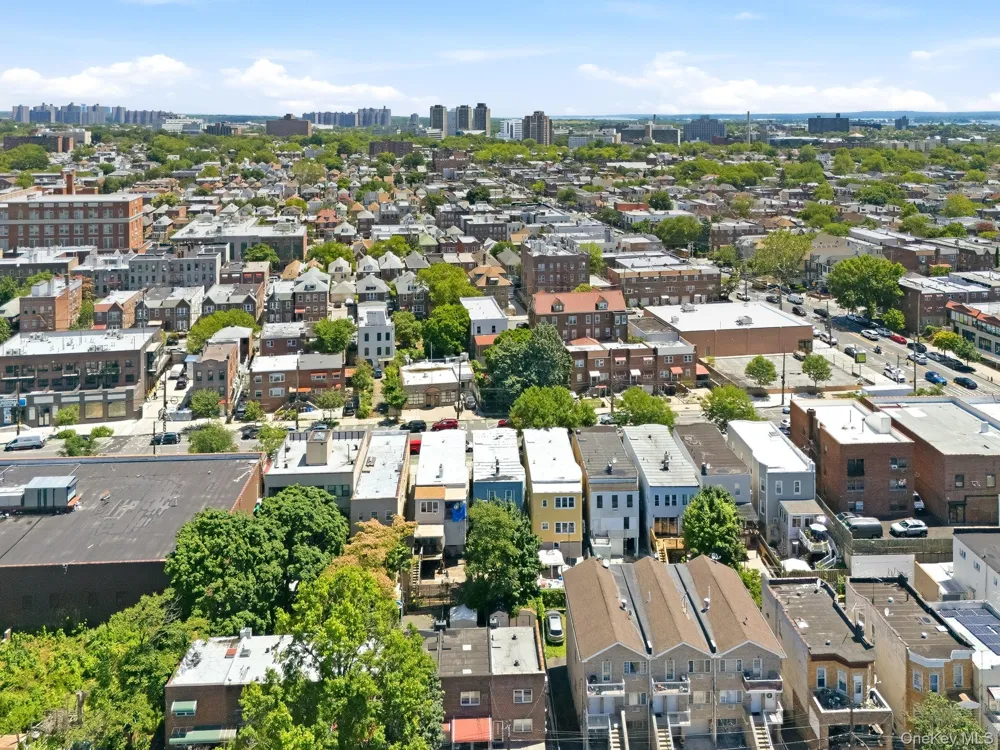 1822 Delancey Place Bronx, NY 10462