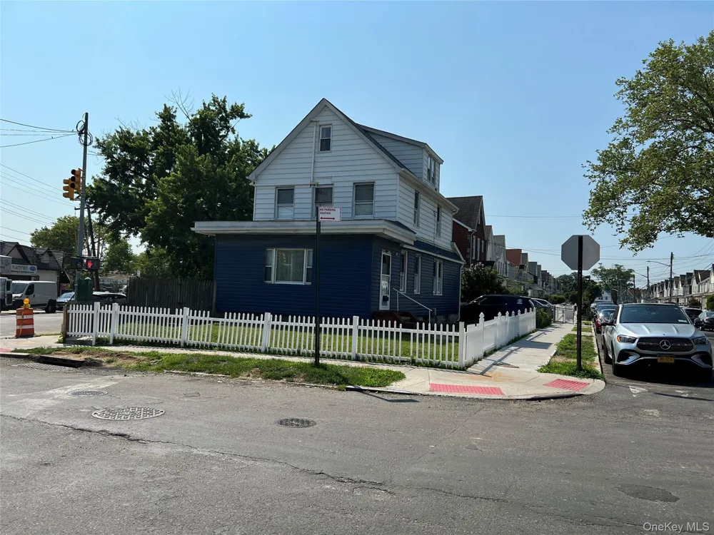 114-01 211 211 street Cambria Heights, NY 11411