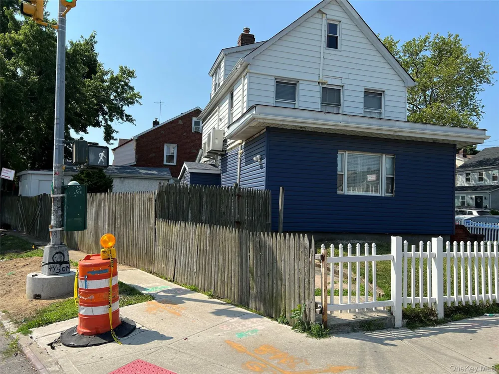114-01 211 211 street Cambria Heights, NY 11411