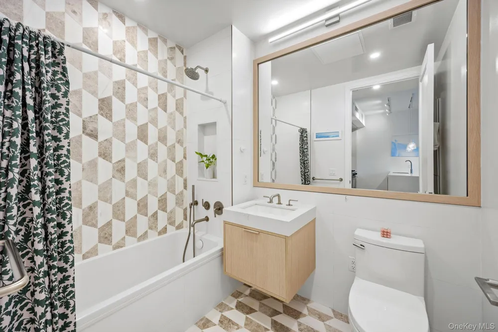 41st Avenue 29-18 #14B Long Island City, NY 11101