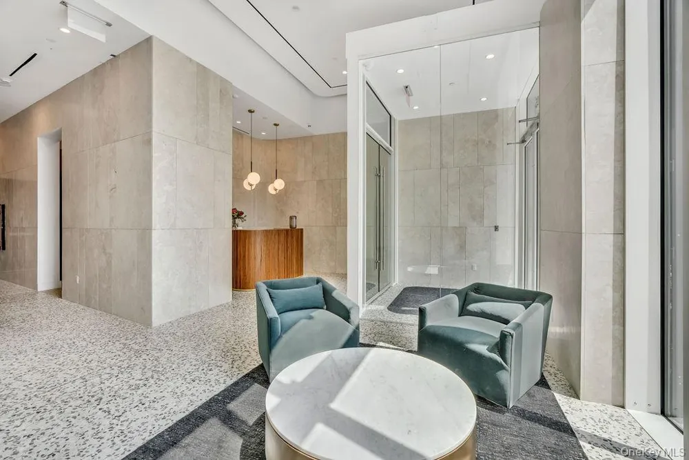 41st Avenue 29-18 #14B Long Island City, NY 11101