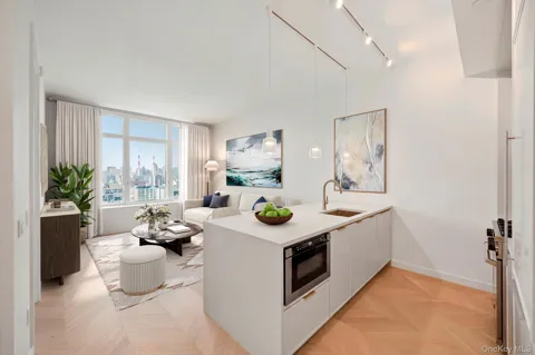 41st Avenue 29-18 #14B