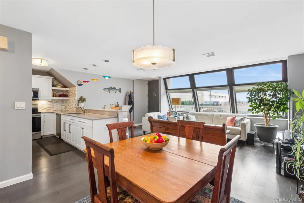 545 W Broadway #A Long Beach, NY 11561