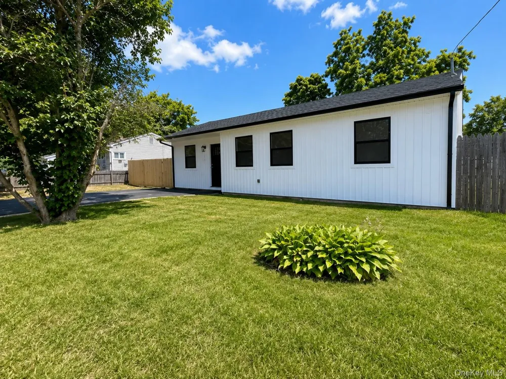 24 E Cherry Street Central Islip, NY 11722