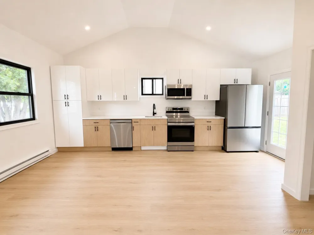 24 E Cherry Street Central Islip, NY 11722