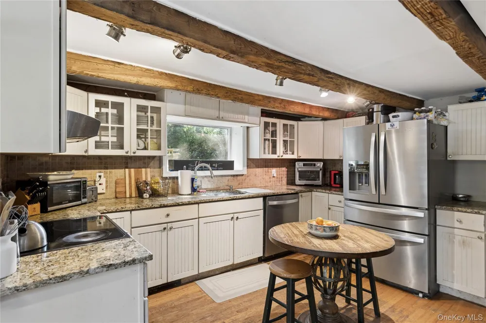 386 Bread And Cheese Hollow Road Northport, NY 11768