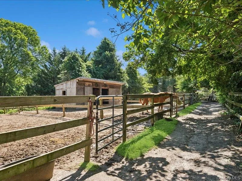 386 Bread And Cheese Hollow Road Northport, NY 11768
