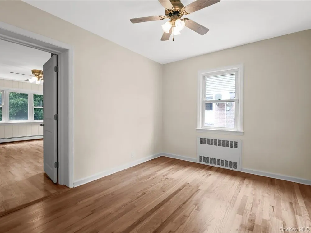 198 Canterbury Lynbrook, NY 11563